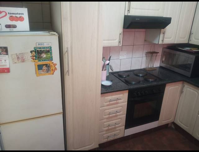 2 BEDROOM TOWNHOUSE FOR SALE IN WITFIELD